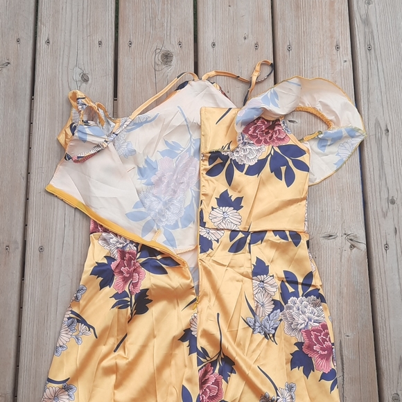 Romper - Picture 11 of 12